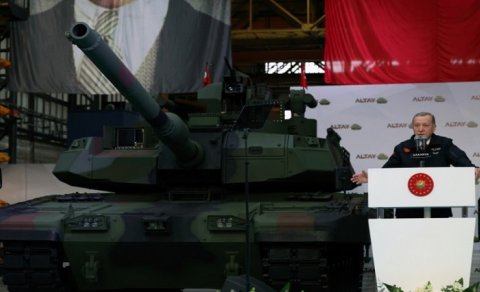 Türkiyənin ilk milli “Yeni Altay” tankları Silahlı Qüvvələrə təhvil verildi - FOTO