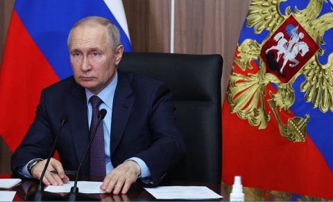 Putin qanunu imzaladı - Bu şəxslərə Rusiya vətəndaşlığı daha tez veriləcək