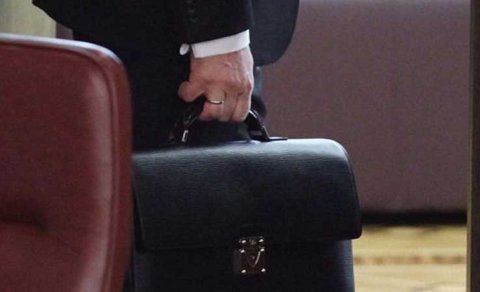 Sabiq vəzifəli şəxsə cinayət işi açıldı