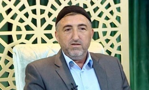 Hacı Şahinin yerinə gələn imam danışdı: \