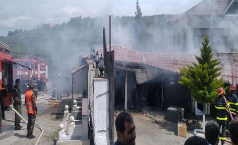 Keçmiş nazirin qardaşının istirahət mərkəzi yandı - FOTOLAR