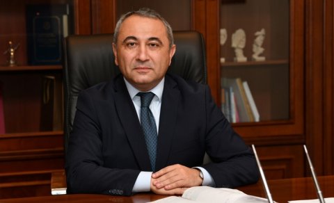 Anar Rzayev 120 min manatlıq mebel alır