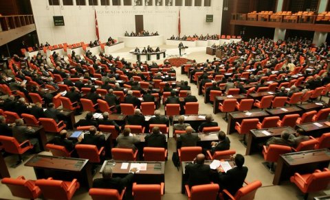 Türkiyə parlamentinin yeni tərkibdə ilk iclası keçirilir