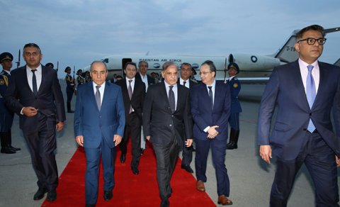 Pakistanın Baş naziri Azərbaycana gəldi