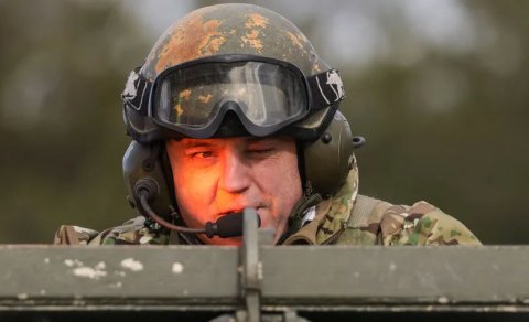 ABŞ Stoltenberqin NATO-nun baş katibi olaraq qalmasını istəyir - Ben Uolles