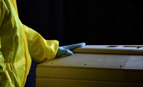 Dünyada ilk dəfə insan Oz virusundan öldü