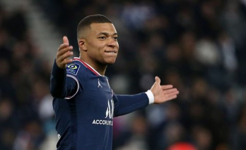 Mbappe iyulda \