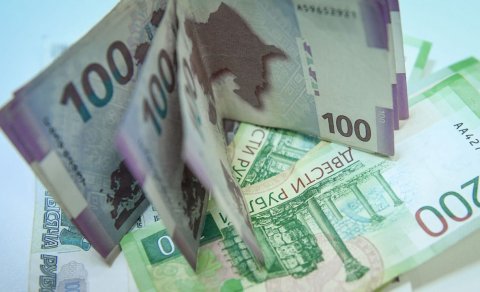 Rublun ucuzlaşmasının Azərbaycana hansı təsirləri var? - AÇIQLAMA 