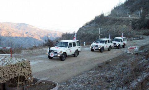 BQXK avtomobillərində qaçaqmal aşkarlandı, Laçın yolundan keçidləri dayandırıldı - VİDEO