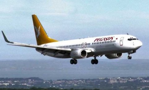 Türkiyə aviaşirkətinə məxsus təyyarədə bomba təhlükəsi: Buxarestdə təcili eniş etdi