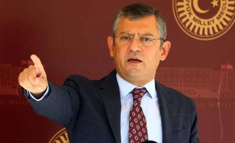 Özgür Özəldən CHP sədrliyinə 