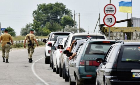 Ukraynaya girişi qadağan olunan Azərbaycan vətəndaşlarının sayı açıqlandı