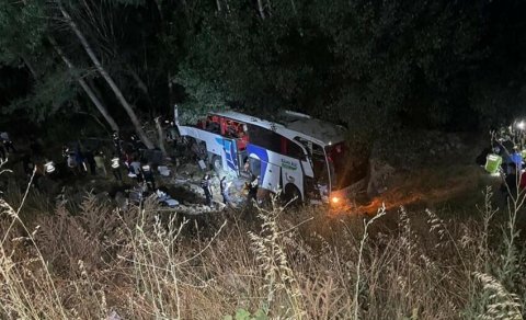 Türkiyədə dəhşətli qəza: 12 nəfər öldü, 19-u yaralandı