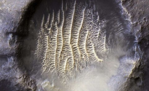 Mars mineral müxtəlifliyi baxımından Yerdən çox yoxsuldur - Alimlər