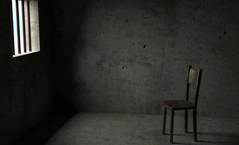 Çində dəbdəbəli saat mağazasını qarət edən 10 yaşlı məktəbli həbs olundu
