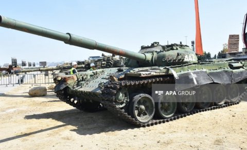 Ermənilərin “qələbə” simvolu olan tank Bakıya gətirildi - FOTOLAR
