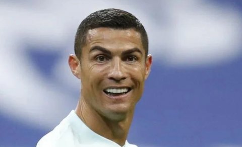 Məşhur dünya çempionu Ronaldo ilə döyüşmək istəyir