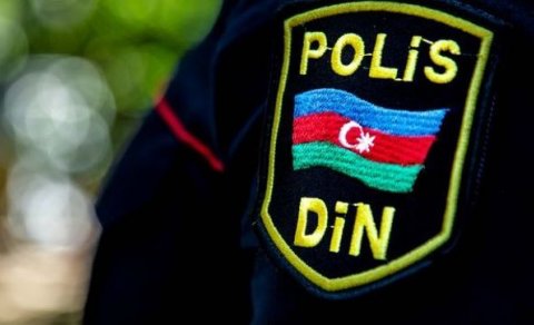 Polis Abşeronda özünü şübhəli aparan şəxsi saxladı