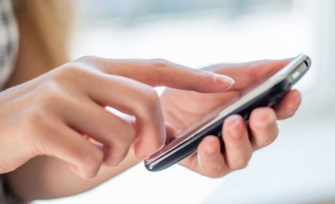 Azərbaycanda mobil cihazların qeydiyyatına görə dövlət rüsumları azaldıldı