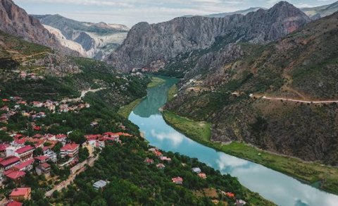 Atatürkün adını daşıyan, dünyanın ikinci ən böyük kanyonunun yerləşdiyi Kamaliyyə - FOTO/VİDEO