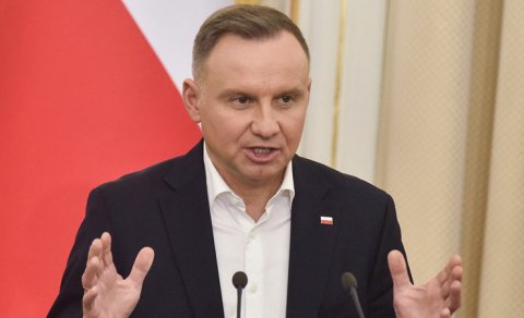 Polşa prezidenti müdafiəyə pul qənaət etməmək barədə xəbərdarlıq etdi