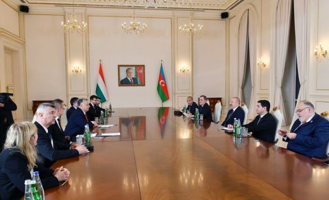 İlham Əliyev Macarıstanın Baş naziri ilə görüşdü