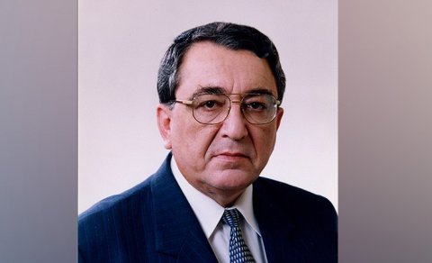 Yaşar Əliyev vəfat etdi