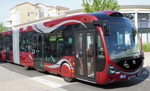 Bakıda sürücü sərnişinləri avtobusda qoyub getdi - Qurumdan açıqlama
