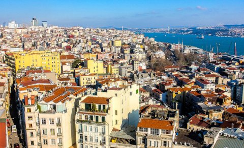 İstanbulda 1,5 milyon binanın sakinləri köçürüləcək