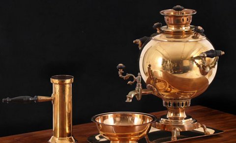 Başsağlığı verməyə getdi, samovar oğurladı