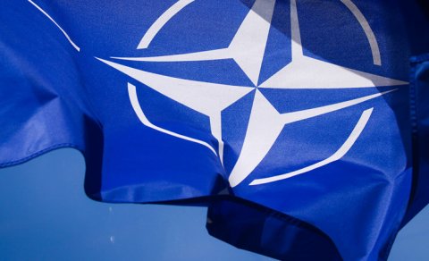 NATO husilərə hücumu \