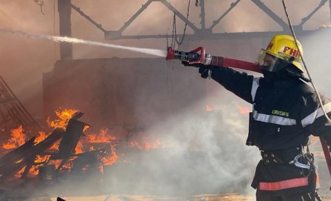 Bakıda sexdəki yanğında ölənlərin sayı 6-ya çatdı - YENİLƏNİB