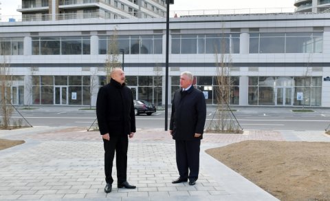 Prezident Ağ Şəhərin Mərkəzi Park Kvartalında həyata keçirilən işlərlə tanış oldu - FOTOLAR/YENİLƏNİB