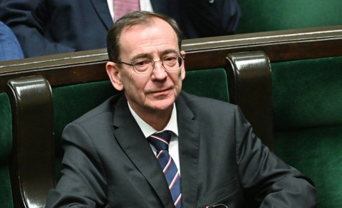 Həbsxanada aclıq edən sabiq nazir xəstəxanaya yerləşdirildi