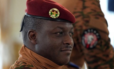 Rusiya hərbçiləri prezidentin təhlükəsizliyini təmin etmək üçün Burkina Fasoya gedib? - Peskov danışmadı