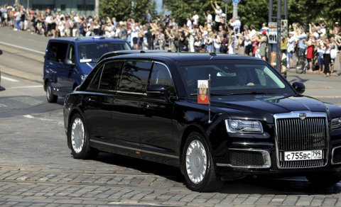 Vladimir Putinin istifadə etdiyi avtomobilin adı açıqlandı