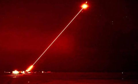 Britaniyanın müdafiə nazir lazer silahı sınaqlarının videosunu yaydı