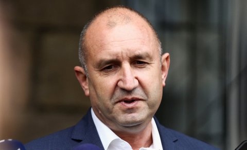 Rumen Radev Qərbi Ukrayna müharibəsinin genişlənməsinin qarşısını almağa çağırdı