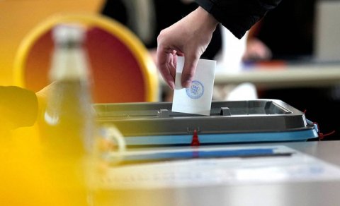 Estoniya rusiyalıları səsvermə hüququndan məhrum etmək istəyir