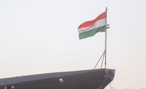 Hindistanın Rusiyadan iki hərbi gəmi alacaq
