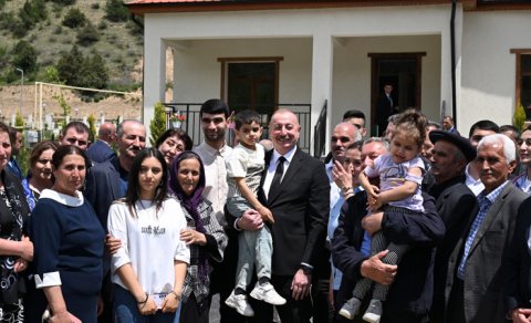 Prezident Laçının Sus kəndinə köçmüş sakinlərlə görüşüb - FOTOLAR