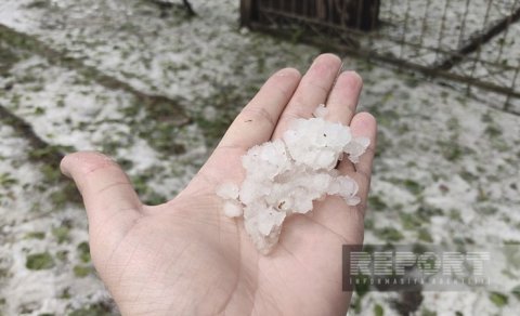 Qaxa dolu düşdü, yağış suları həyətlərə doldu - FOTOLAR