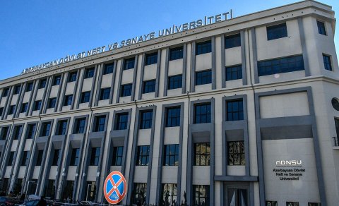 Universitetlə keçmiş işçisi arasında qalmaqal