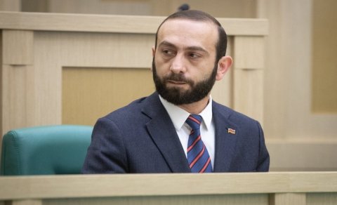 Mirzoyan Azərbaycanla sülh müqaviləsinin bağlanmasının vacibliyini bildirib