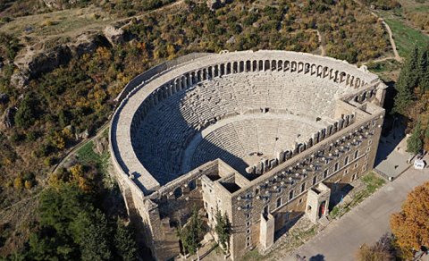 Antalyanın simvolu sayılan qədim Aspendos şəhəri - FOTO