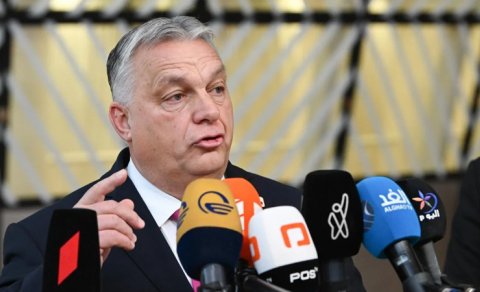 Orban ətrafına həmfikirlərini toplayır və Avropada güc balansını dəyişməyə hazırdır - "Politico"