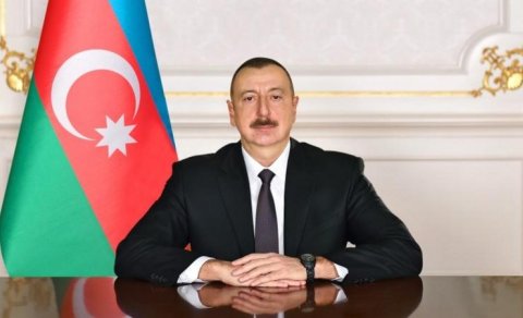 Hərbi texnika və silahla əlaqədar lisenziya verilməsinə görə yeni dövlət rüsumları müəyyənləşdi
