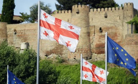 Avropa İttifaqı Gürcüstanla vizasız rejimi dayandırmağı düşünür