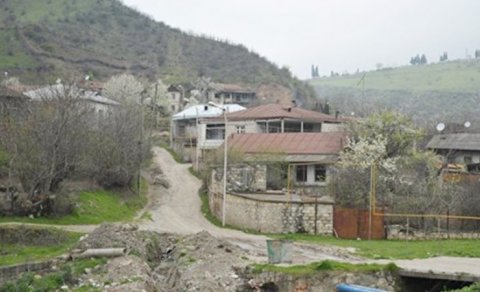 Azad olunmuş bu rayonda aqrar şəhərciyin yaradılmasına başlanılır