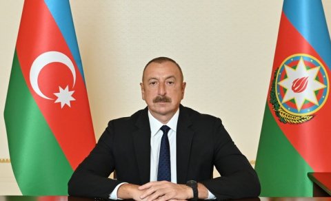 İlham Əliyev Bəhreyn Kralını təbrik etdi
